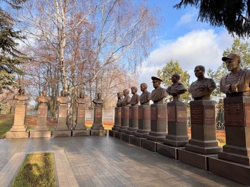 Лаеш районы укучылары өчен танк училищесына экскурсия оештырылды