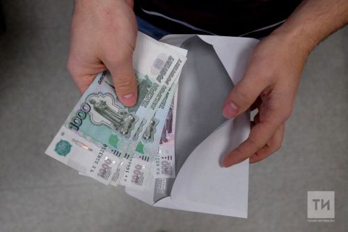 Замдиректора Бугульминской спортшколы лишилась должности из-за коррупции