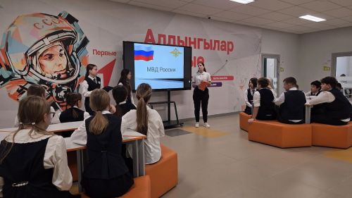 «Уроки мужества» посвятили погибшим сотрудникам МВД