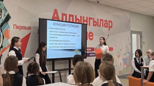 «Уроки мужества» посвятили погибшим сотрудникам МВД