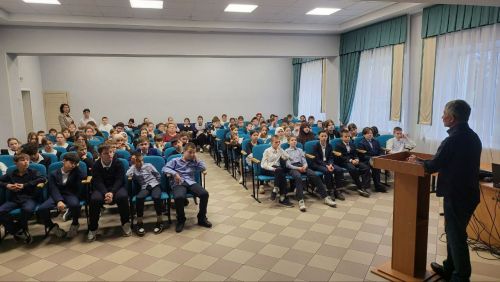 Сержант-пограничник рассказал лаишевским школьникам о службе в Афганистане