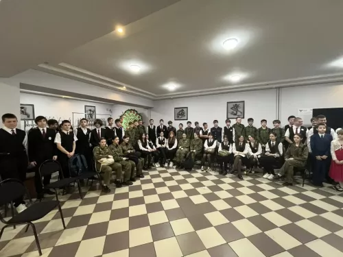 Танец, который объединяет эпохи: в Столбище прошёл пушкинский бал