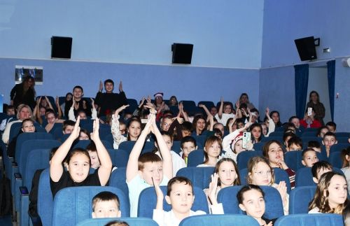 Первая районная ёлка в Лаишево: яркий праздник для детей