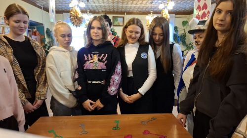 Библио-квест «Алиса в стране новогодних чудес, или Новый год наоборот»