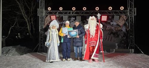 Лаеш районының төп чыршысы утларын кабызды