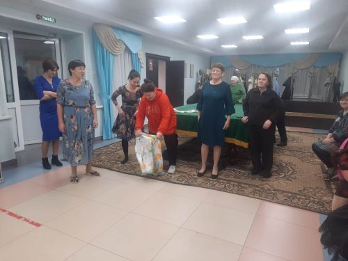 Атабай мәдәният йортында Әниләр көненә багышланган җылы кичә узды