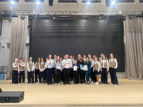 Тугызынчы сыйныф укучылары диңгез төеннәрен бәйләргә өйрәнделәр