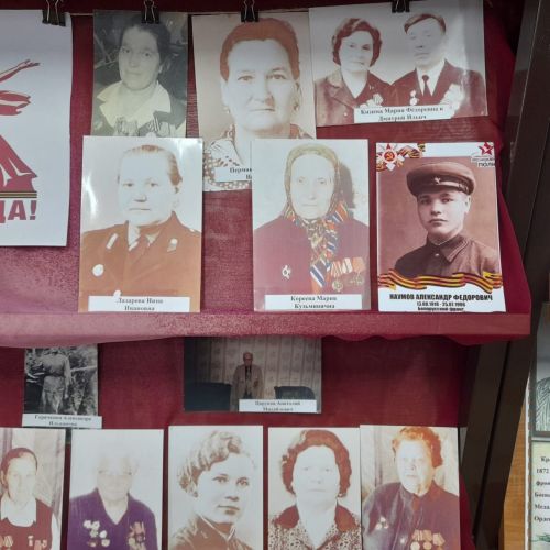 В библиотеке г.Лаишево подготовлена книжная выставка к 80-летию Великой Победы