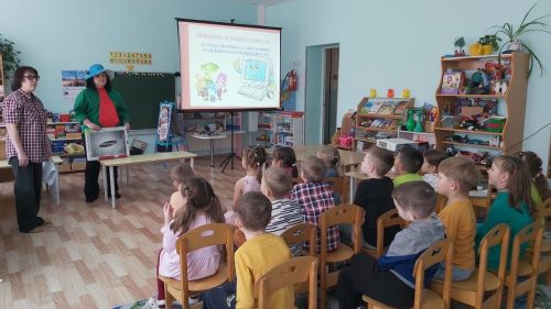 Приключения в библиотеке: Как Незнайка научился безопасному серфингу в Сети