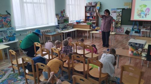 Приключения в библиотеке: Как Незнайка научился безопасному серфингу в Сети