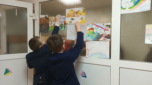 Выставку рисунков в Лаишевском районе посвятили памяти воинов-интернационалистов