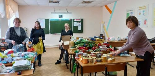 Лаишевские школьники сделали открытки участникам СВО ко Дню защитника Отечества