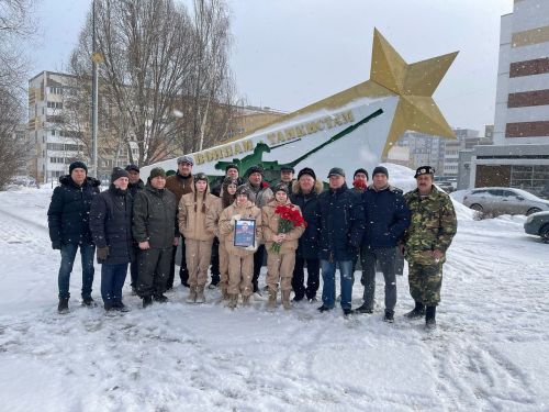 Юнармейцы Лаишевского района возложили цветы к мемориалу героям-танкистам