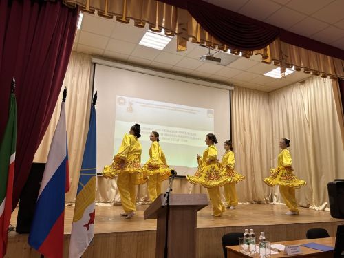 В Нармонском сельском поселении Лаишевского района прошла встреча главы района Ильдуса Зарипова с жителями