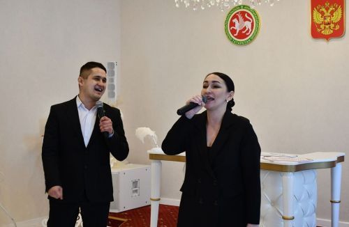 В Лаишевском отделе ЗАГС вручали паспорта