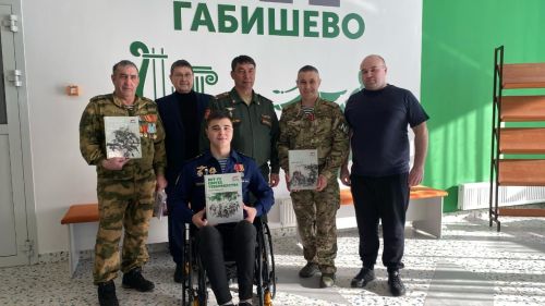 Лаишевскому музею Боевой славы подарили книги воспоминаний участников СВО