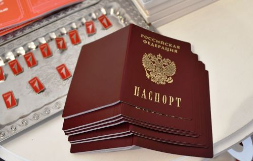 В Лаишевском отделе ЗАГС вручали паспорта