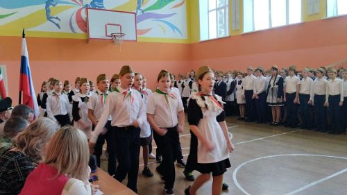 Смотр строя и песни посвятили Дню защитника Отечества