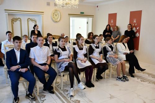 В Лаишевском отделе ЗАГС вручали паспорта