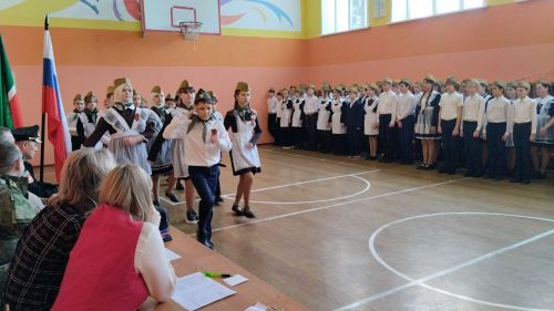 Смотр строя и песни посвятили Дню защитника Отечества