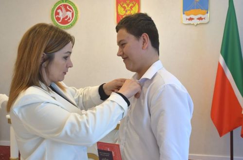 В Лаишевском отделе ЗАГС вручали паспорта