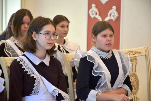 В Лаишевском отделе ЗАГС вручали паспорта