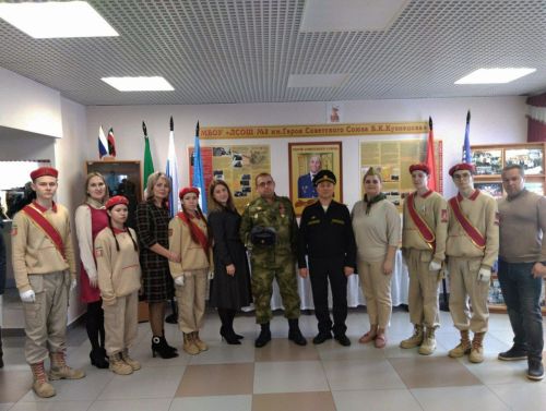Смотр строя и песни посвятили Дню защитника Отечества
