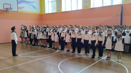 Смотр строя и песни посвятили Дню защитника Отечества