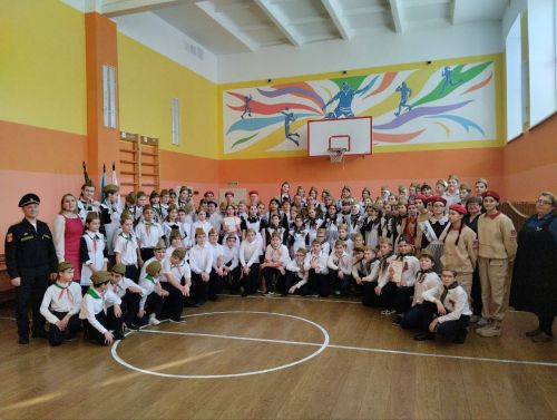 Смотр строя и песни посвятили Дню защитника Отечества
