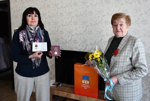 Лаешның мактаулы кешеләренә медальләр тапшырылды
