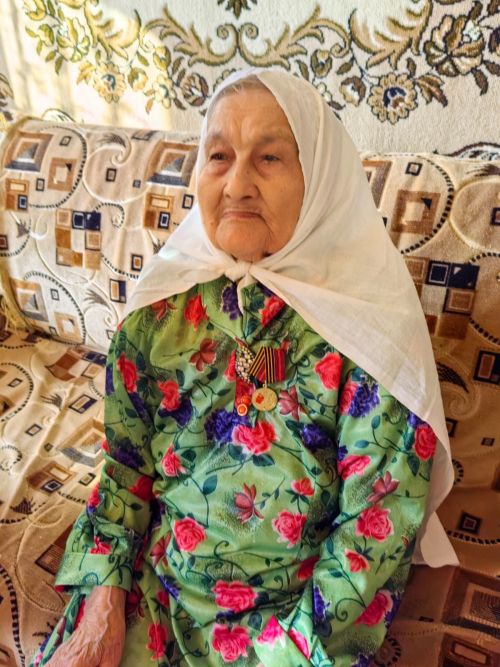 В Лаишевском районе труженице тыла вручили юбилейную медаль