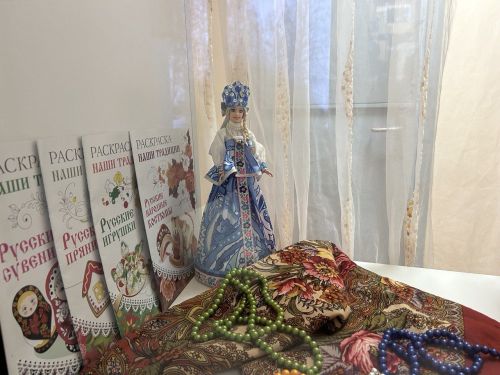 В детском саду «Берёзка» в Лаишевском районе проходит выставка, посвящённая Дню родного языка.