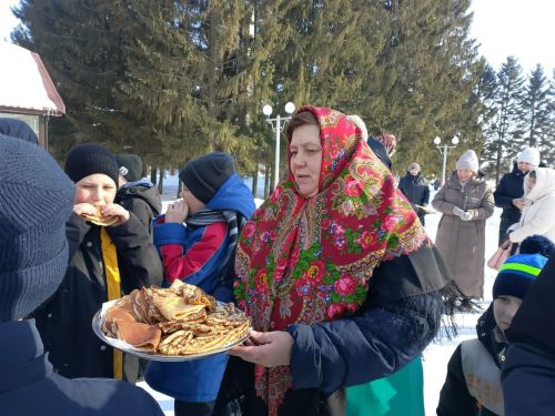 В Лаишевском районе продолжают отмечать Масленицу