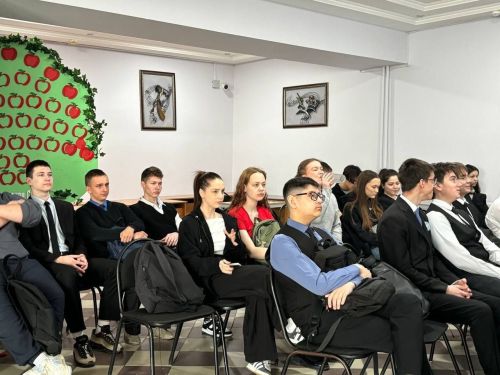 На «Парламентский урок» в Лаишевском районе пригласили спасателя
