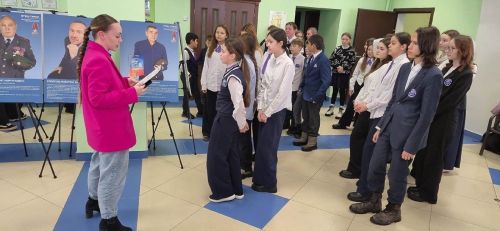 Лаеш районы укучылары «Герой атасы » күргәзмәсе белән таныштылар