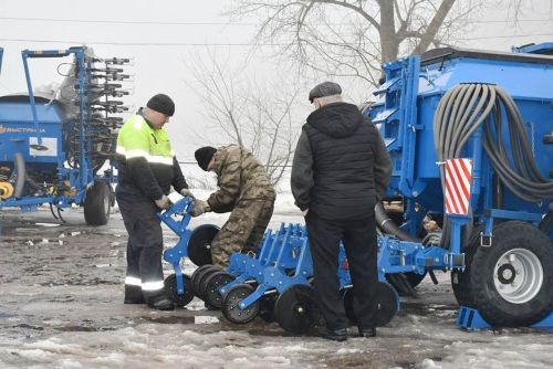 Илдус Зарипов районның авыл хуҗалыгы предприятиеләрендә булды