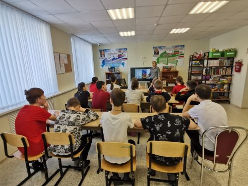 Воспитанникам Лаишевского реабилитационного центра рассказали о земляках – участниках военных конфликтов