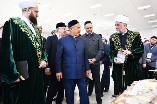 Тринадцать тысяч человек собрались на республиканском ифтаре в Лаишевском районе