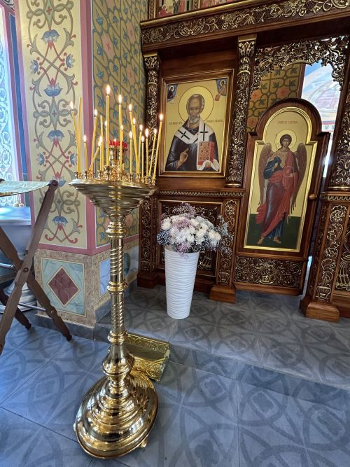 В селе Среднее Девятово состоялось архиерейское богослужение в честь преподобного Алексия Человека Божия
