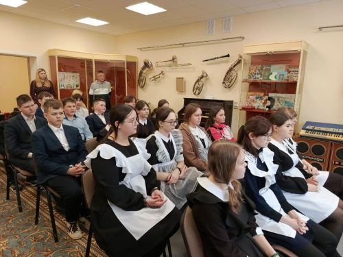 Для лаишевских восьмиклассников устроили праздник музыки и творчества
