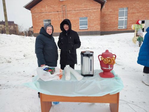 На Масленицу селе Нармонка Лаишевского района собирали бусы из баранок