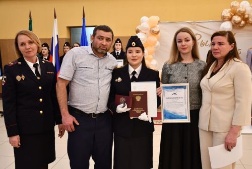 Первому выпуску студентов-правоохранителей ЛТЭТ вручили дипломы