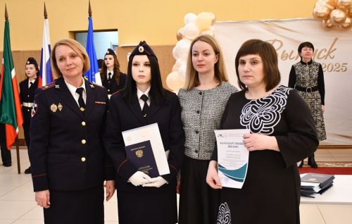 Первому выпуску студентов-правоохранителей ЛТЭТ вручили дипломы