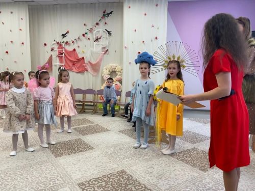 В Лаишевском районе мам и бабушек поздравляют с Международным женским днем