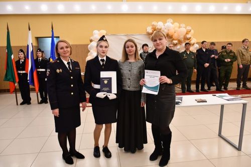 Первому выпуску студентов-правоохранителей ЛТЭТ вручили дипломы