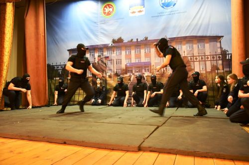 Первому выпуску студентов-правоохранителей ЛТЭТ вручили дипломы