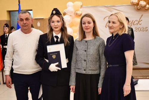 Первому выпуску студентов-правоохранителей ЛТЭТ вручили дипломы