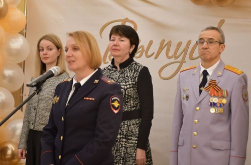 Первому выпуску студентов-правоохранителей ЛТЭТ вручили дипломы