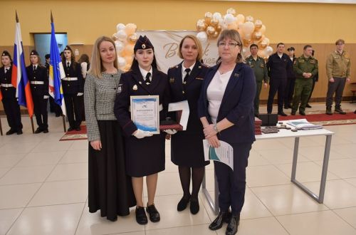 Первому выпуску студентов-правоохранителей ЛТЭТ вручили дипломы