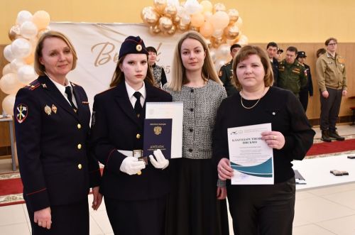 Первому выпуску студентов-правоохранителей ЛТЭТ вручили дипломы
